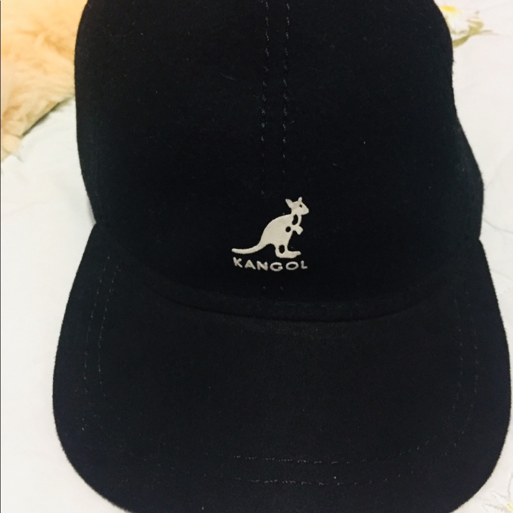 Black new kangol hat cap